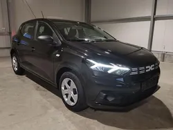 Nacreschwarz metallic nacreschwarz metallic nacreschwarz metallic Neu 2025 Dacia Sandero Essentiel Kleinwagen | 16.216 € (Guter Preis)