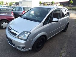 Silber Gebraucht 2010 Opel Meriva Edition Van / Kleinbus | 2.000 € (Guter Preis)