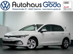 Weiß Gebraucht 2020 VW Golf VIII Life Limousine | 18.450 € (Fairer Preis)