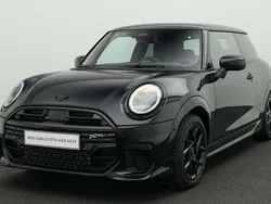 Schwarz Gebraucht 2024 Mini John Cooper Works Kleinwagen | 31.943 € (Superpreis)