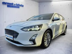 Weiß Gebraucht 2021 Ford Focus Titanium Kombi | 17.290 € (Fairer Preis)