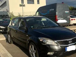 Schwarz Gebraucht 2009 Kia Ceed Limousine | 2.000 € (Guter Preis)