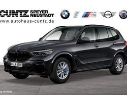 Arktikgrau brillanteffekt Gebraucht 2022 BMW X5 M Sport SUV | 55.880 € (Guter Preis)