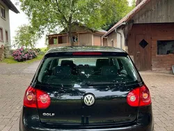 Schwarz Gebraucht 2004 VW Golf V Kleinwagen | 2.000 € (Guter Preis)
