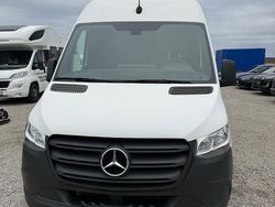 Weiß Gebraucht 2021 Mercedes 170 Van / Kleinbus | 31.499 €