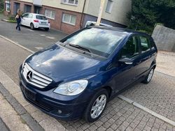 Blau Gebraucht 2007 Mercedes B180 Van / Kleinbus | 1.499 €