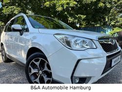 Weiß Gebraucht 2015 Subaru Forester SUV | 18.990 € (Teuer)