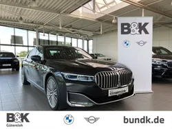 Grau Gebraucht 2019 BMW 745e Shadowline Limousine | 71.450 €