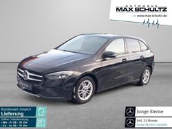 Metalliclack kosmosschwarz Gebraucht 2019 Mercedes B200 Van / Kleinbus | 21.880 € (Fairer Preis)