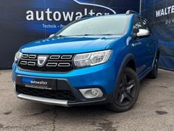 Blau Gebraucht 2017 Dacia Logan MCV Celebration Kombi | 8.490 € (Etwas zu teuer)