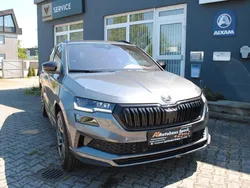 Grau Neu 2025 Skoda Karoq SportLine SUV | 43.790 € (Etwas zu teuer)