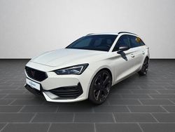 "candy" weiss Gebraucht 2024 Cupra Leon VZ Limousine | 31.900 € (Superpreis)