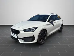 "candy" weiss Gebraucht 2024 Cupra Leon VZ Limousine | 34.500 € (Guter Preis)