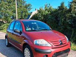 Rot Gebraucht 2006 Citroën C3 Kleinwagen | 1.850 €