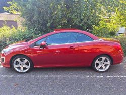 Rot Gebraucht 2013 Peugeot 308 CC Allure Cabrio | 12.900 €