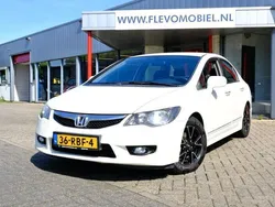 Weiß Gebraucht 2010 Honda Civic Elegance Limousine | 3.850 € (Guter Preis)