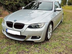 Silber Gebraucht 2009 BMW 320 Shadowline Coupé | 5.500 € (Superpreis)