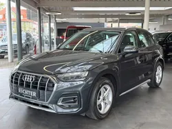 Grau Gebraucht 2022 Audi Q5 Advanced SUV | 27.950 € (Guter Preis)