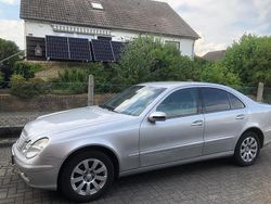 Silber Gebraucht 2004 Mercedes E200 Limousine | 2.500 € (Guter Preis)