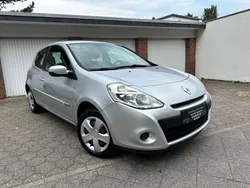 Grau Gebraucht 2013 Renault Clio III Collection Kleinwagen | 3.450 € (Guter Preis)