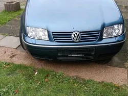 Blau Gebraucht 2003 VW Bora Edition Limousine | 550 € (Superpreis)