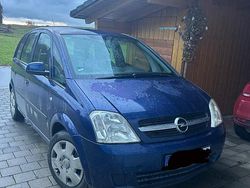 Blau Gebraucht 2005 Opel Meriva Van / Kleinbus | 800 € (Guter Preis)
