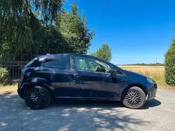 Blau Gebraucht 2009 Fiat Grande Punto Active Kleinwagen | 1.800 € (Guter Preis)