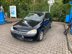 Schwarz Gebraucht 2002 Opel Corsa Kleinwagen | 350 € (Guter Preis)
