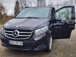 Schwarz Gebraucht 2016 Mercedes V220 Van / Kleinbus | 37.000 €