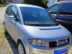 Silber Gebraucht 2003 Audi A2 Kleinwagen | 3.700 € (Etwas zu teuer)