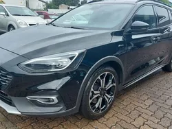 Schwarz Gebraucht 2021 Ford Focus Active X Limousine | 16.990 € (Guter Preis)