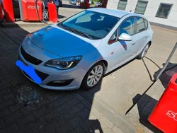 Grau Gebraucht 2013 Opel Astra Edition Kombi | 4.500 € (Guter Preis)