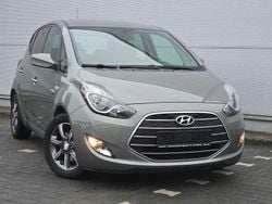 Grau Gebraucht 2019 Hyundai i20 Space Van / Kleinbus | 13.700 €