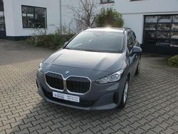 Grau Gebraucht 2024 BMW 218 Active Tourer Van / Kleinbus | 29.900 € (Superpreis)