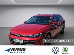 Gebraucht 2024 VW Passat Elegance Kombi | 42.990 € (Fairer Preis)