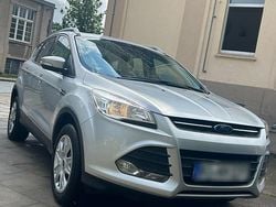 Silber Gebraucht 2015 Ford Kuga SUV | 8.200 € (Fairer Preis)