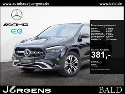 Schwarz kosmosschwarz metallic Gebraucht 2025 Mercedes GLA250 Progressive SUV | 40.480 € (Superpreis)