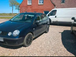 Blau Gebraucht 2000 VW Polo Kleinwagen | 1.500 € (Fairer Preis)