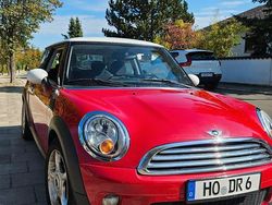 Rot Gebraucht 2006 Mini Cooper Kleinwagen | 3.200 € (Teuer)