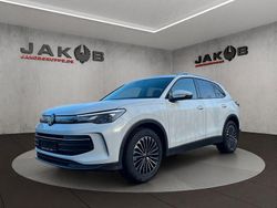 Pure white Gebraucht 2024 VW Tiguan Life SUV | 29.900 € (Fairer Preis)