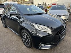 Schwarz Gebraucht 2020 Toyota Yaris Hybrid Club Limousine | 16.990 € (Guter Preis)