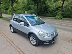 Silber Gebraucht 2011 Fiat Sedici SUV | 3.999 € (Superpreis)