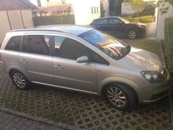 Silber Gebraucht 2006 Opel Zafira Van / Kleinbus | 2.000 € (Fairer Preis)