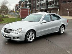Silber Gebraucht 2008 Mercedes E320 Avantgarde Limousine | 5.700 € (Guter Preis)
