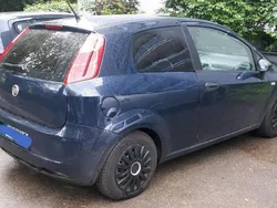 Violet Gebraucht 2009 Fiat Punto Kleinwagen | 300 €