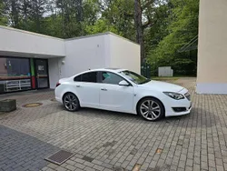 Weiß Gebraucht 2014 Opel Insignia OPC Limousine | 12.100 € (Etwas zu teuer)