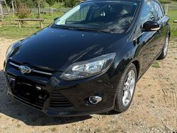 Schwarz Gebraucht 2014 Ford Focus Titanium Limousine | 5.900 € (Fairer Preis)