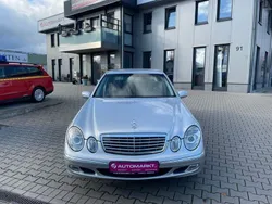 Silber Gebraucht 2002 Mercedes E240 Elegance Limousine | 6.990 € (Etwas zu teuer)