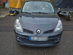 Blau Gebraucht 2007 Renault Clio II Kleinwagen | 2.100 €