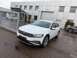 Weiß Gebraucht 2021 VW Passat Alltrack Kombi | 27.490 € (Superpreis)